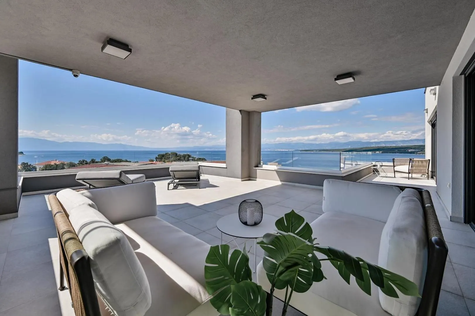 Luxury Penthouse Mia With Panoramic Sea View Apartment Malinska